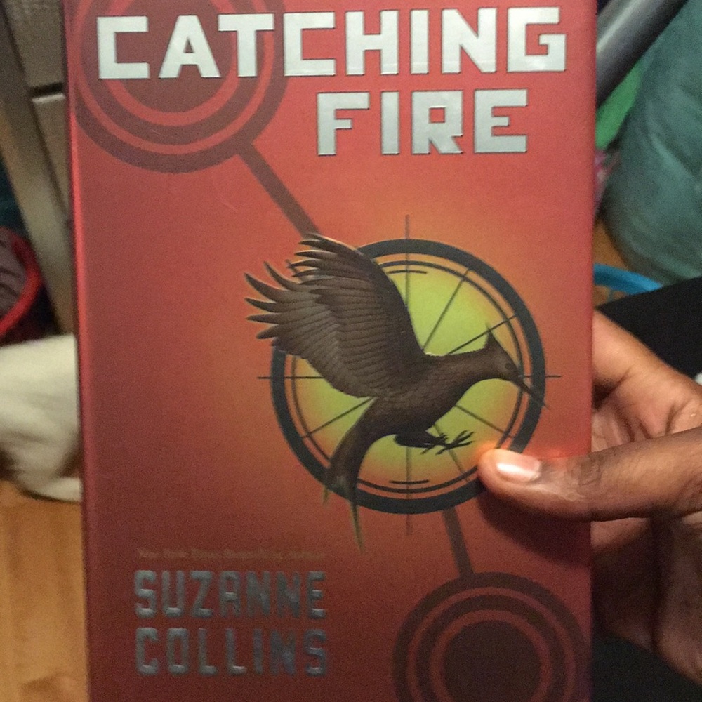 Books - Picture 2 of 4